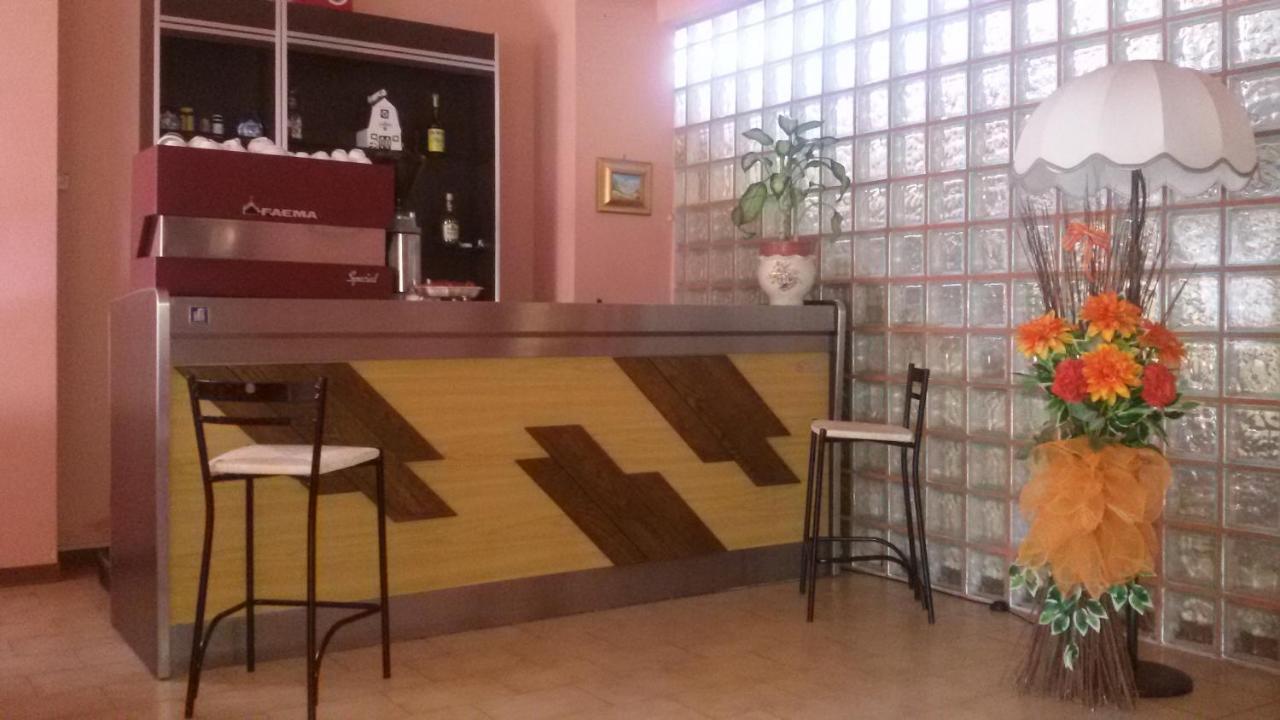 Hotel Le Vigne Contigliano Екстер'єр фото