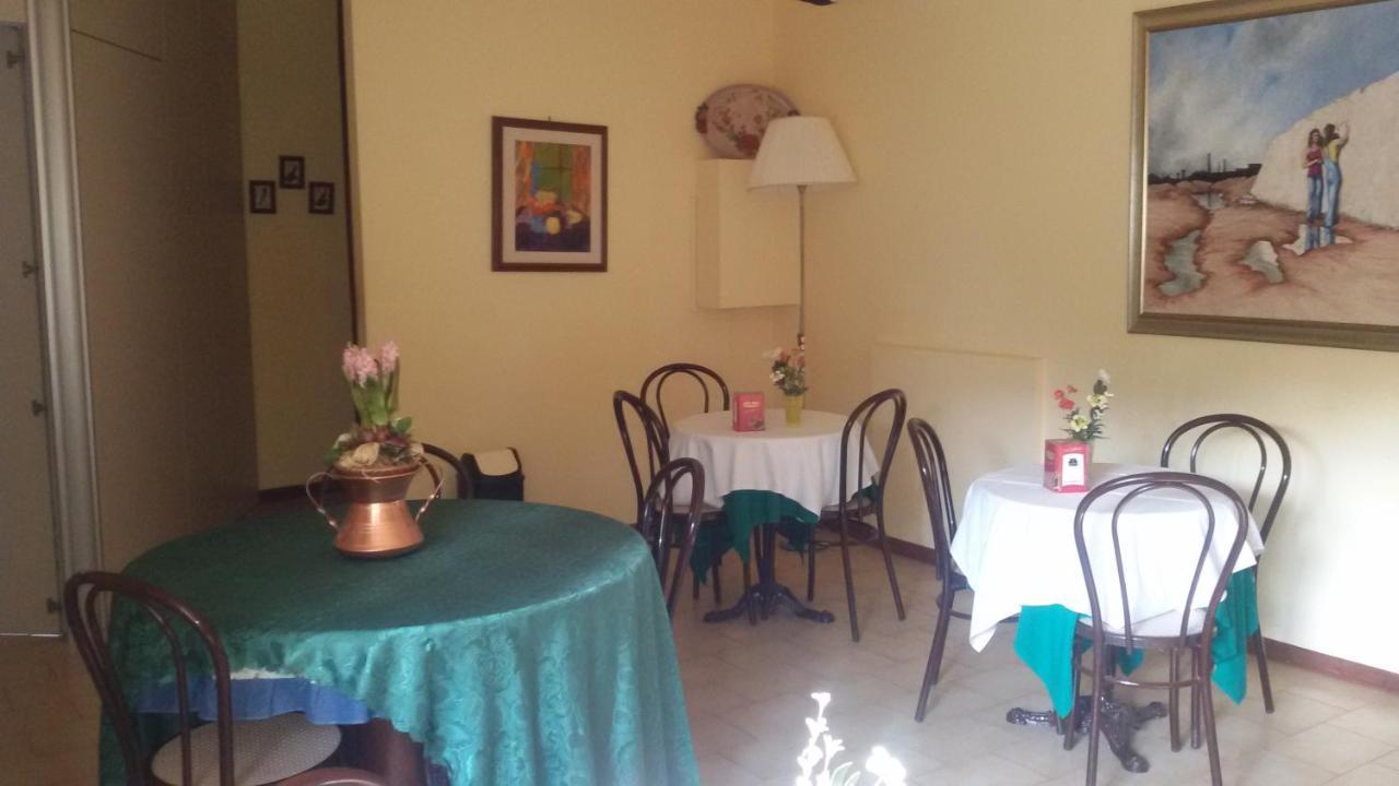 Hotel Le Vigne Contigliano Екстер'єр фото