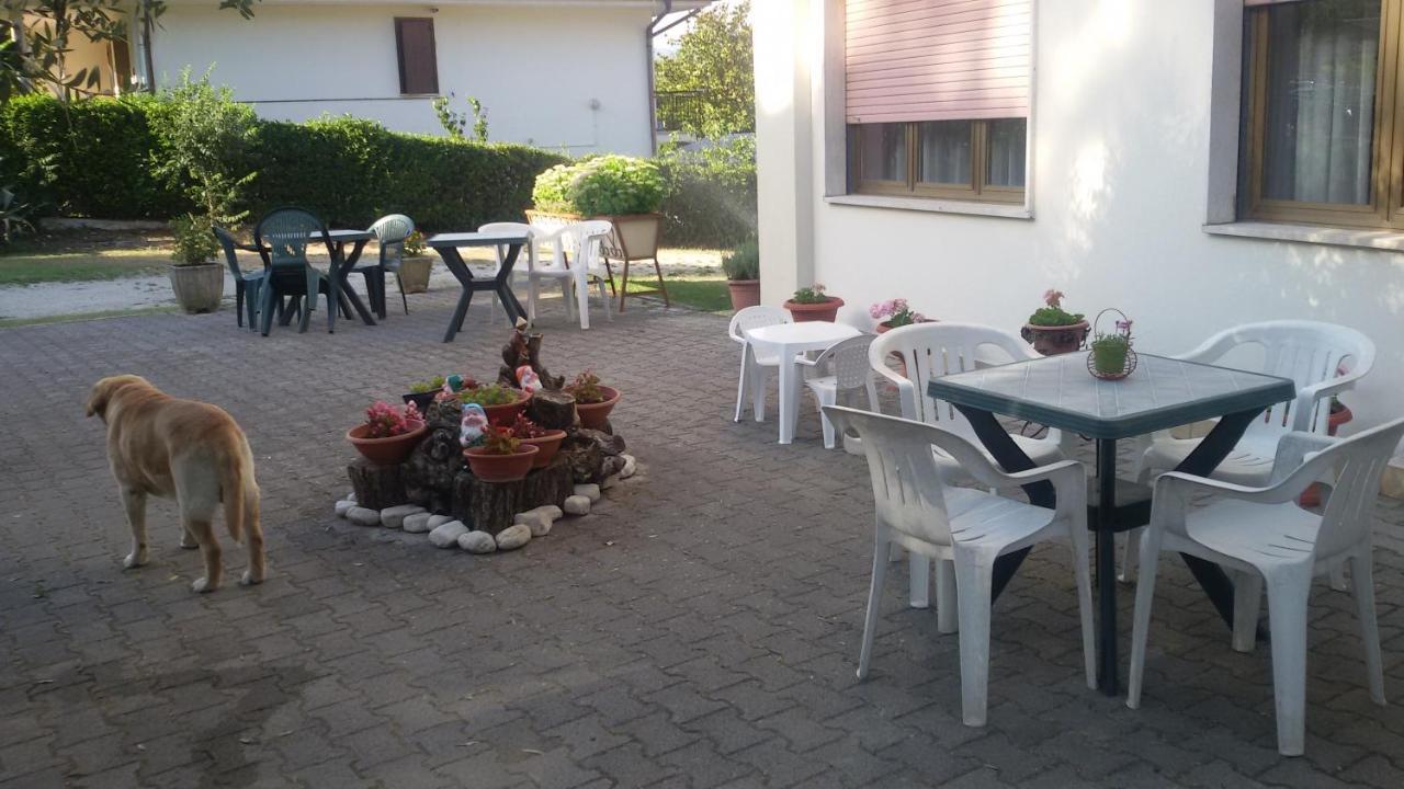 Hotel Le Vigne Contigliano Екстер'єр фото